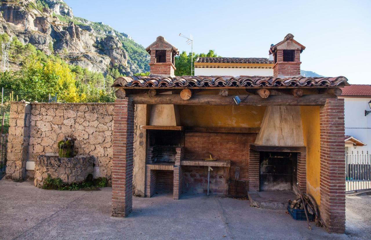 Alojamiento Rural Casa Inocente La Toba  Exterior photo